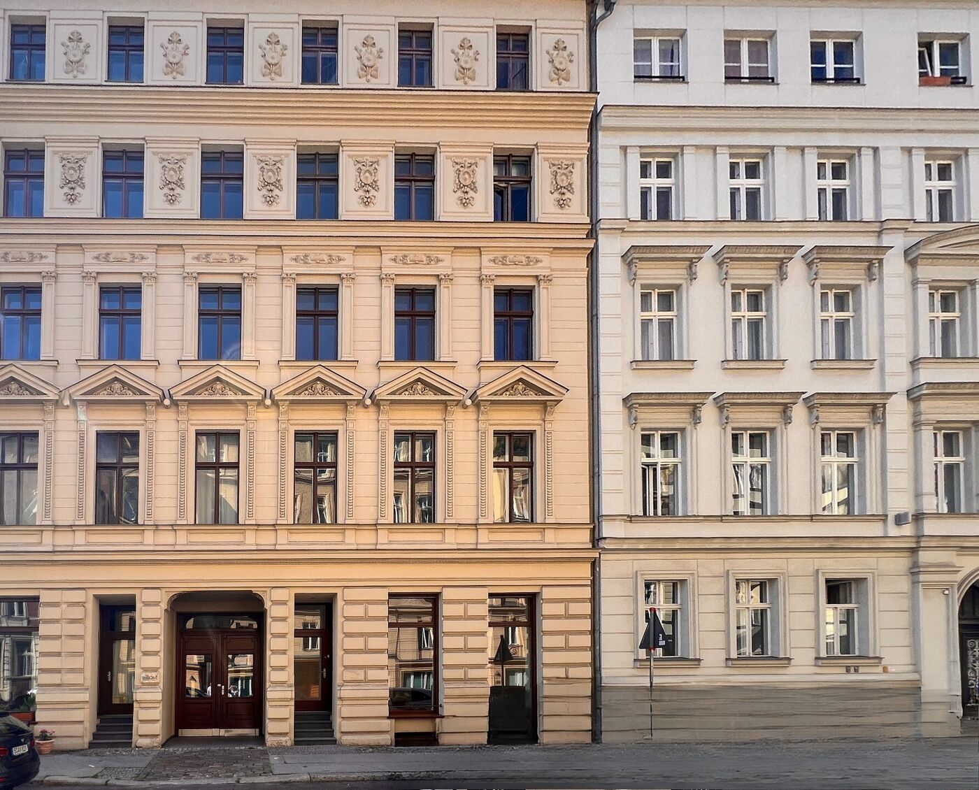 Gebäude