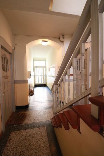 Eingangsbereich Gebäude